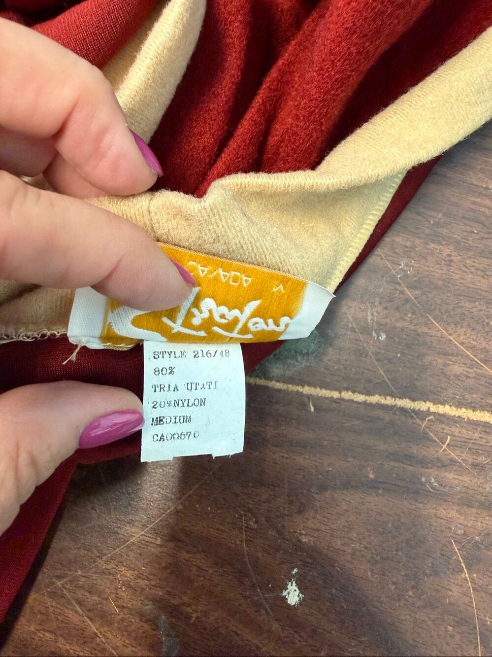 Straton Vintage 80’s Red and Tan Men’s Bathrobe size medium - Picture 6 of 6